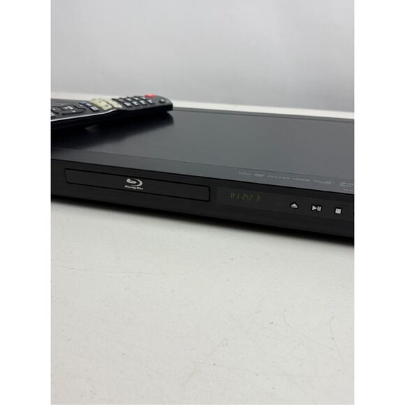 LG 3D Blu-Ray Player BD645 Full HD1080P Dolby Digital Plus BD Live w/ Remote - Picture 11 of 13